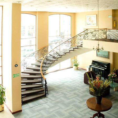 Hotel Dinastia Real Дуитама Екстериор снимка